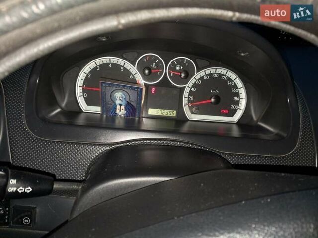 Черный Шевроле Авео, объемом двигателя 1.5 л и пробегом 272 тыс. км за 3700 $, фото 8 на Automoto.ua