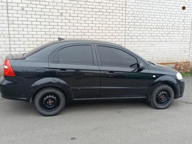 Черный Шевроле Авео, объемом двигателя 1.5 л и пробегом 216 тыс. км за 4000 $, фото 5 на Automoto.ua