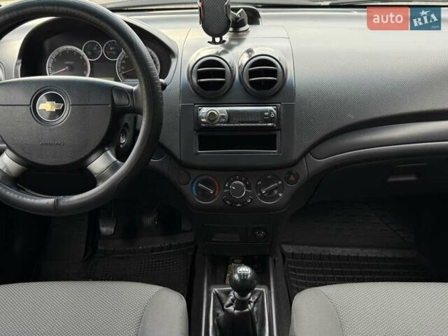 Черный Шевроле Авео, объемом двигателя 1.5 л и пробегом 173 тыс. км за 3300 $, фото 9 на Automoto.ua