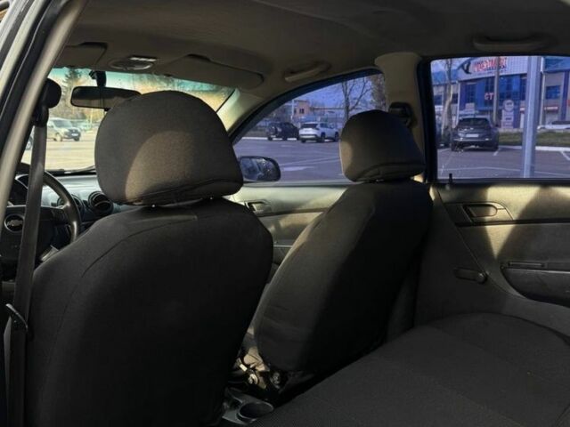 Черный Шевроле Авео, объемом двигателя 1.5 л и пробегом 200 тыс. км за 2500 $, фото 21 на Automoto.ua