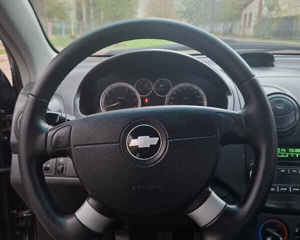 Черный Шевроле Авео, объемом двигателя 1.5 л и пробегом 191 тыс. км за 3900 $, фото 27 на Automoto.ua