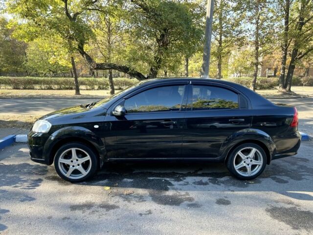 Черный Шевроле Авео, объемом двигателя 1.5 л и пробегом 250 тыс. км за 4100 $, фото 3 на Automoto.ua