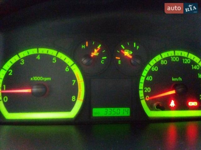 Черный Шевроле Авео, объемом двигателя 1.5 л и пробегом 335 тыс. км за 3400 $, фото 1 на Automoto.ua