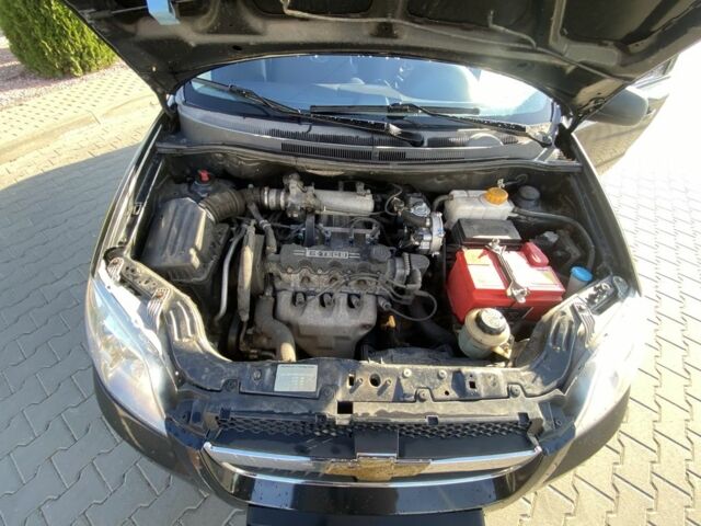 Черный Шевроле Авео, объемом двигателя 1.5 л и пробегом 200 тыс. км за 2500 $, фото 14 на Automoto.ua