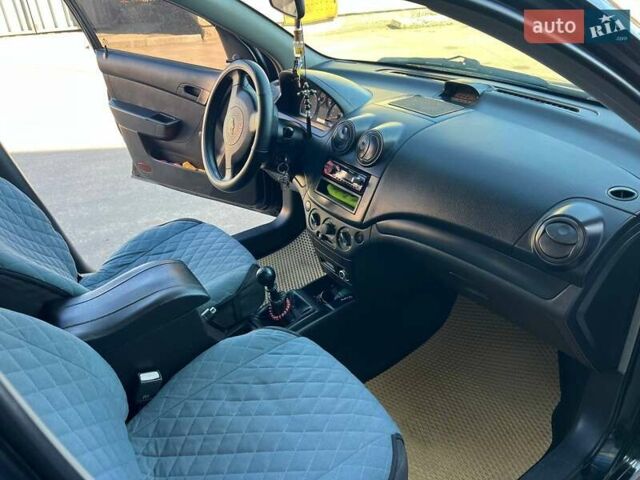 Черный Шевроле Авео, объемом двигателя 1.5 л и пробегом 272 тыс. км за 3250 $, фото 9 на Automoto.ua