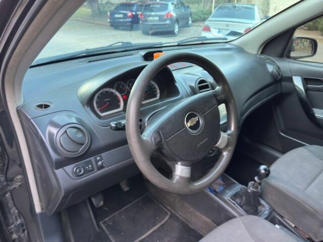 Черный Шевроле Авео, объемом двигателя 1.5 л и пробегом 180 тыс. км за 4500 $, фото 6 на Automoto.ua