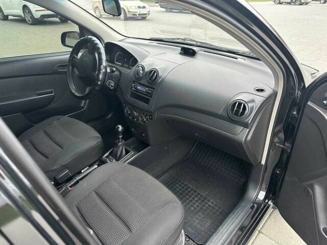 Черный Шевроле Авео, объемом двигателя 1.5 л и пробегом 60 тыс. км за 6500 $, фото 9 на Automoto.ua