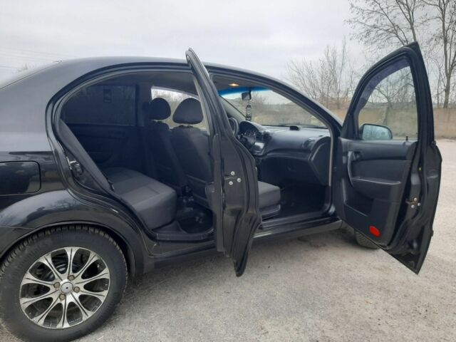 Черный Шевроле Авео, объемом двигателя 1.5 л и пробегом 162 тыс. км за 3650 $, фото 4 на Automoto.ua