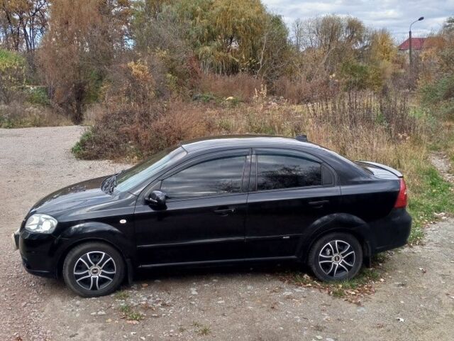 Чорний Шевроле Авео, об'ємом двигуна 1.5 л та пробігом 273 тис. км за 2960 $, фото 1 на Automoto.ua