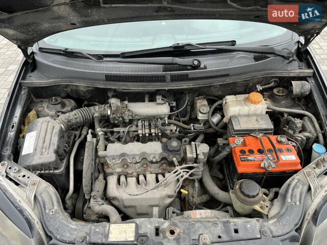 Черный Шевроле Авео, объемом двигателя 1.5 л и пробегом 290 тыс. км за 2999 $, фото 10 на Automoto.ua