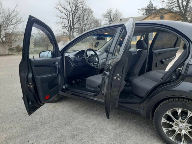 Черный Шевроле Авео, объемом двигателя 1.5 л и пробегом 162 тыс. км за 3650 $, фото 6 на Automoto.ua