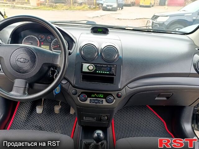 Черный Шевроле Авео, объемом двигателя 1.5 л и пробегом 216 тыс. км за 3900 $, фото 6 на Automoto.ua