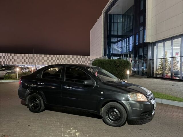 Черный Шевроле Авео, объемом двигателя 1.5 л и пробегом 199 тыс. км за 2350 $, фото 5 на Automoto.ua