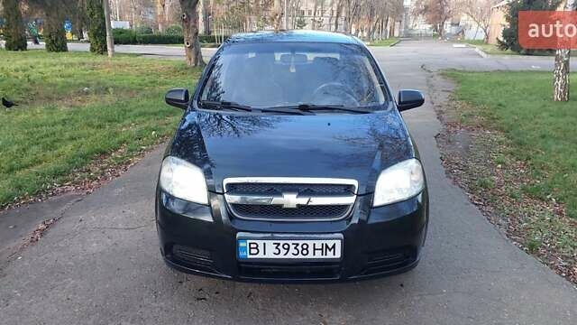 Черный Шевроле Авео, объемом двигателя 1.5 л и пробегом 196 тыс. км за 4000 $, фото 2 на Automoto.ua