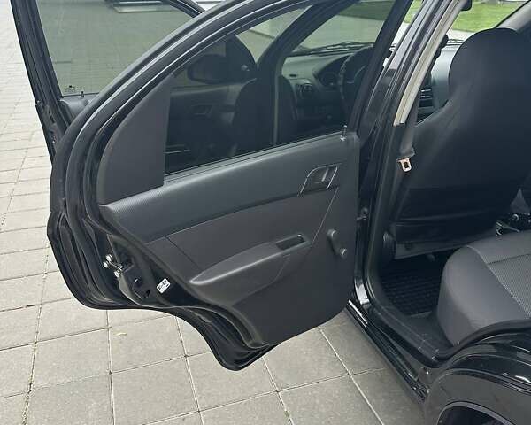 Черный Шевроле Авео, объемом двигателя 1.5 л и пробегом 60 тыс. км за 6500 $, фото 11 на Automoto.ua