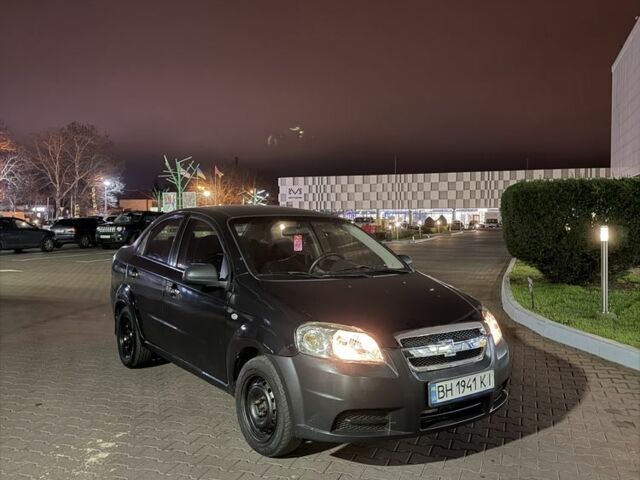 Черный Шевроле Авео, объемом двигателя 1.5 л и пробегом 199 тыс. км за 2350 $, фото 1 на Automoto.ua