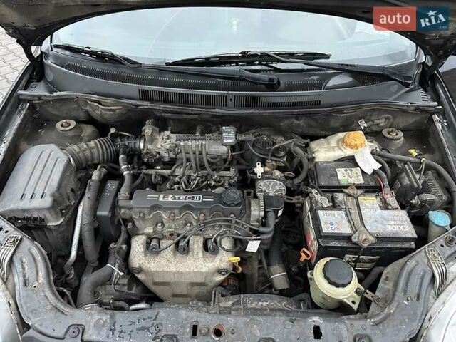 Черный Шевроле Авео, объемом двигателя 1.5 л и пробегом 249 тыс. км за 4300 $, фото 40 на Automoto.ua