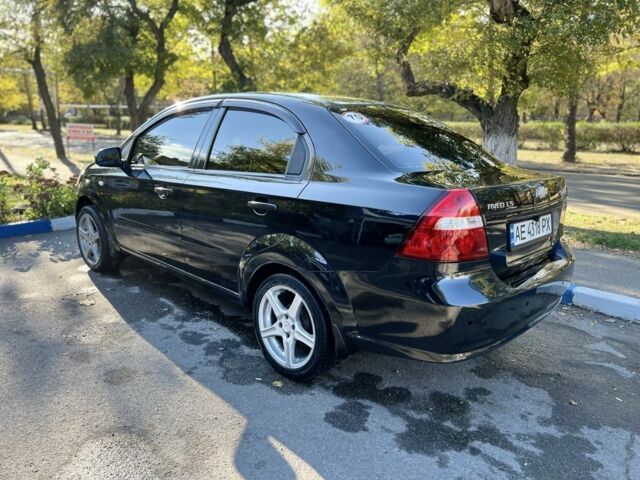 Черный Шевроле Авео, объемом двигателя 1.5 л и пробегом 250 тыс. км за 4100 $, фото 4 на Automoto.ua