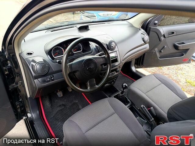 Черный Шевроле Авео, объемом двигателя 1.5 л и пробегом 216 тыс. км за 3900 $, фото 7 на Automoto.ua