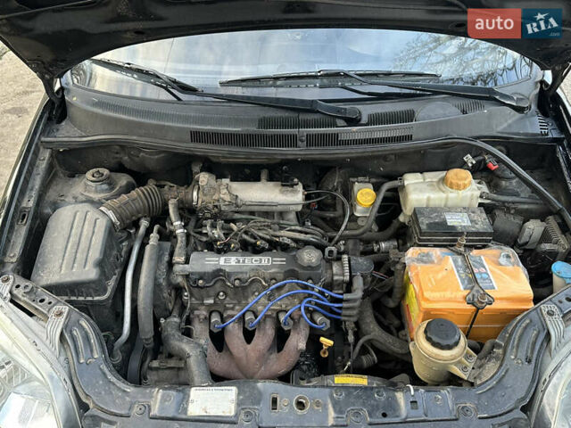 Чорний Шевроле Авео, об'ємом двигуна 1.5 л та пробігом 269 тис. км за 3750 $, фото 12 на Automoto.ua