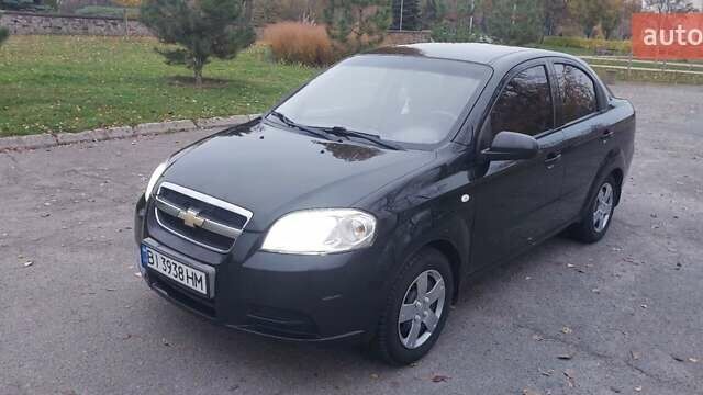 Черный Шевроле Авео, объемом двигателя 1.5 л и пробегом 196 тыс. км за 3800 $, фото 4 на Automoto.ua