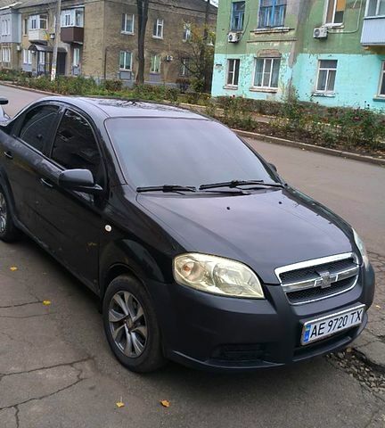 Черный Шевроле Авео, объемом двигателя 1.5 л и пробегом 512 тыс. км за 2800 $, фото 1 на Automoto.ua