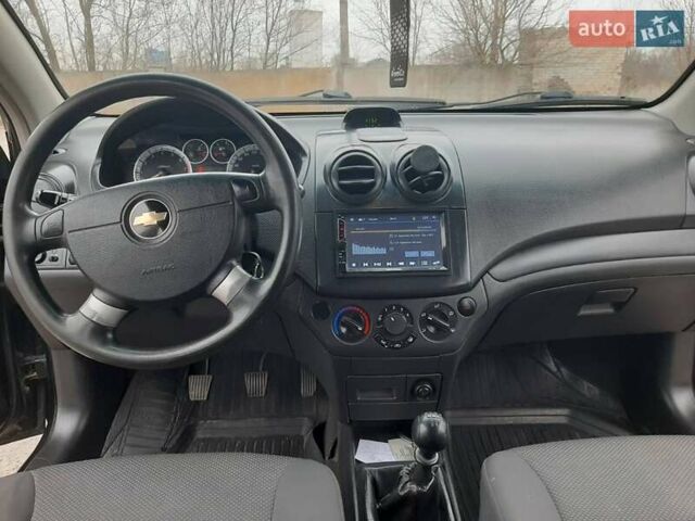 Черный Шевроле Авео, объемом двигателя 1.5 л и пробегом 159 тыс. км за 3750 $, фото 6 на Automoto.ua