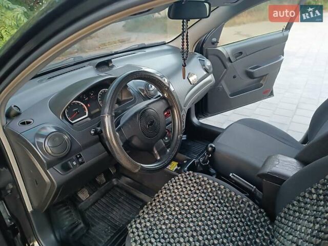 Черный Шевроле Авео, объемом двигателя 1.5 л и пробегом 254 тыс. км за 4200 $, фото 9 на Automoto.ua