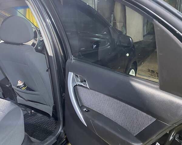 Черный Шевроле Авео, объемом двигателя 1.5 л и пробегом 145 тыс. км за 5000 $, фото 2 на Automoto.ua