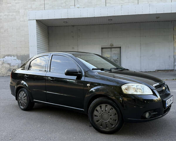 Черный Шевроле Авео, объемом двигателя 1.5 л и пробегом 300 тыс. км за 3700 $, фото 9 на Automoto.ua