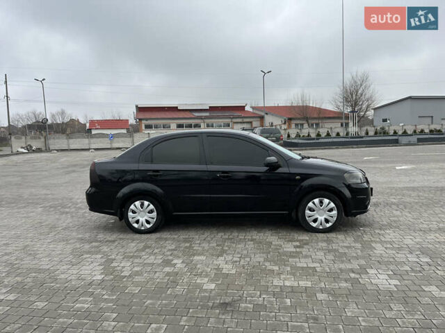 Черный Шевроле Авео, объемом двигателя 1.5 л и пробегом 290 тыс. км за 2999 $, фото 3 на Automoto.ua