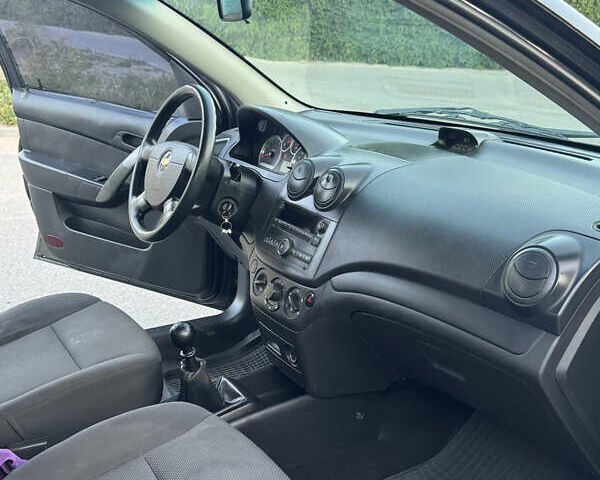 Черный Шевроле Авео, объемом двигателя 1.5 л и пробегом 170 тыс. км за 3200 $, фото 14 на Automoto.ua