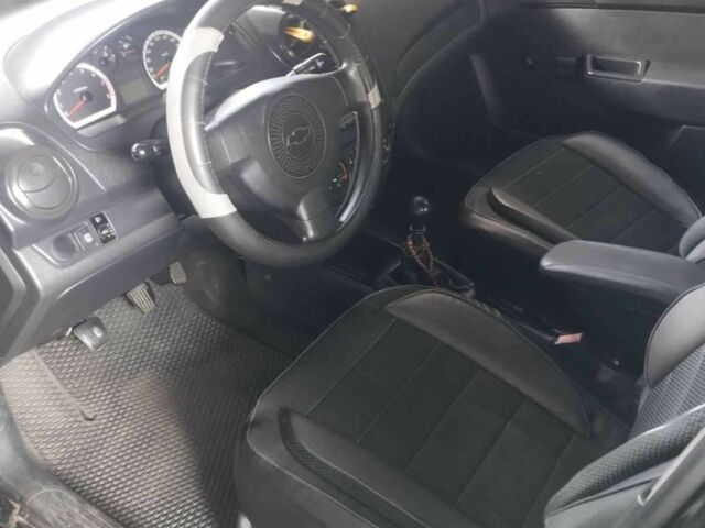 Черный Шевроле Авео, объемом двигателя 1.5 л и пробегом 188 тыс. км за 3600 $, фото 2 на Automoto.ua