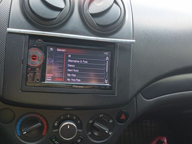 Черный Шевроле Авео, объемом двигателя 1.5 л и пробегом 240 тыс. км за 4965 $, фото 5 на Automoto.ua