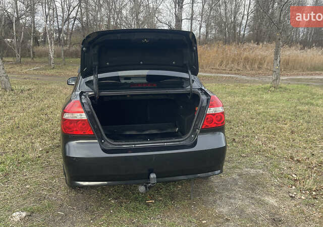 Черный Шевроле Авео, объемом двигателя 1.5 л и пробегом 138 тыс. км за 4800 $, фото 8 на Automoto.ua