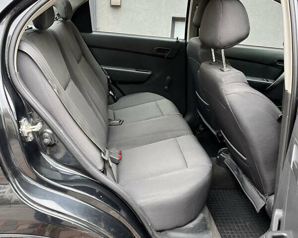 Шевроле Авео 2010 в Киеве на Automoto.ua Черный Шевроле Авео, объемом двигателя 1.5 л и пробегом 69 тыс. км за 5300 $, фото 12 на Automoto.ua