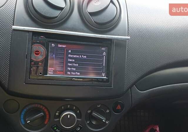 Чорний Шевроле Авео, об'ємом двигуна 1.5 л та пробігом 240 тис. км за 4965 $, фото 4 на Automoto.ua