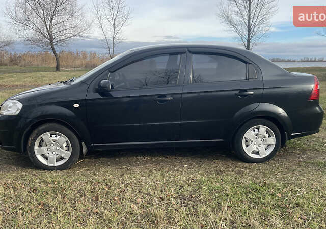 Черный Шевроле Авео, объемом двигателя 1.5 л и пробегом 138 тыс. км за 4800 $, фото 1 на Automoto.ua