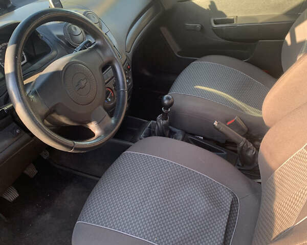 Черный Шевроле Авео, объемом двигателя 1.5 л и пробегом 310 тыс. км за 2700 $, фото 9 на Automoto.ua