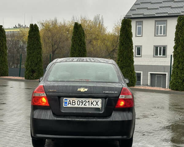 Черный Шевроле Авео, объемом двигателя 1.5 л и пробегом 300 тыс. км за 3400 $, фото 4 на Automoto.ua