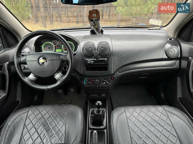 Черный Шевроле Авео, объемом двигателя 1.5 л и пробегом 183 тыс. км за 2900 $, фото 31 на Automoto.ua