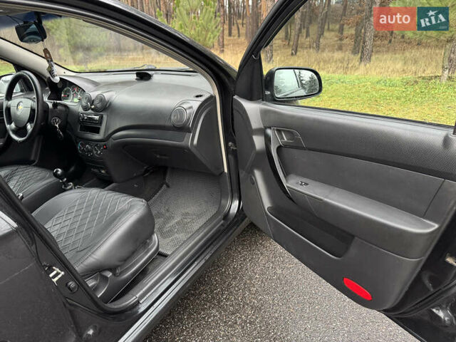 Черный Шевроле Авео, объемом двигателя 1.5 л и пробегом 183 тыс. км за 2900 $, фото 33 на Automoto.ua