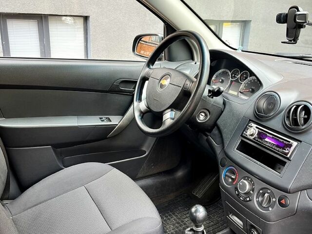 Шевроле Авео 2010 в Киеве на Automoto.ua Черный Шевроле Авео, объемом двигателя 1.5 л и пробегом 69 тыс. км за 5300 $, фото 9 на Automoto.ua