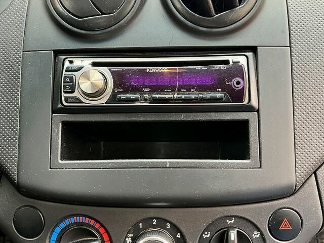 Шевроле Авео 2010 в Киеве на Automoto.ua Черный Шевроле Авео, объемом двигателя 1.5 л и пробегом 69 тыс. км за 5300 $, фото 10 на Automoto.ua