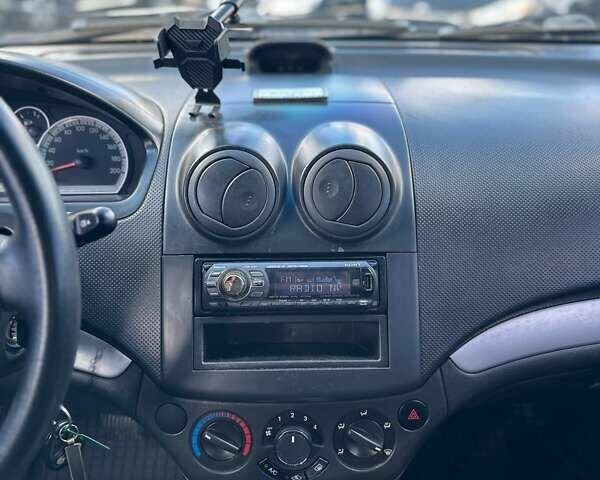 Черный Шевроле Авео, объемом двигателя 1.5 л и пробегом 89 тыс. км за 5000 $, фото 13 на Automoto.ua