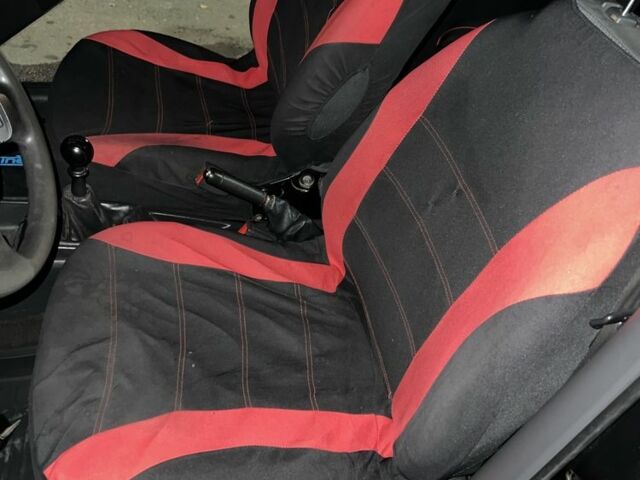 Черный Шевроле Авео, объемом двигателя 1.5 л и пробегом 200 тыс. км за 3100 $, фото 4 на Automoto.ua