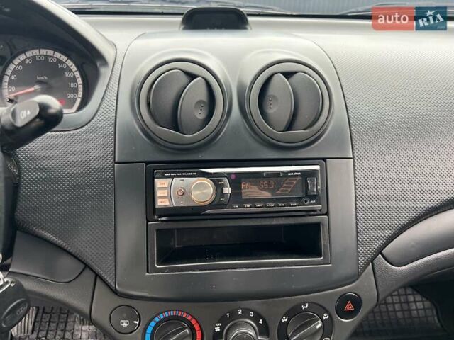 Черный Шевроле Авео, объемом двигателя 1.5 л и пробегом 187 тыс. км за 4700 $, фото 26 на Automoto.ua