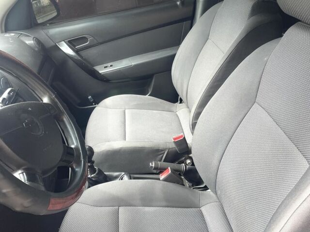 Черный Шевроле Авео, объемом двигателя 1.5 л и пробегом 195 тыс. км за 4800 $, фото 6 на Automoto.ua