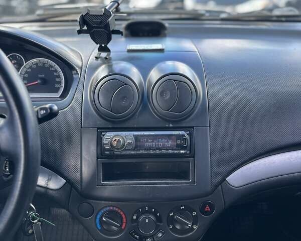 Черный Шевроле Авео, объемом двигателя 1.5 л и пробегом 89 тыс. км за 5000 $, фото 12 на Automoto.ua