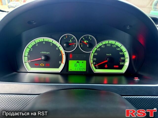 Черный Шевроле Авео, объемом двигателя 1.5 л и пробегом 117 тыс. км за 4300 $, фото 2 на Automoto.ua